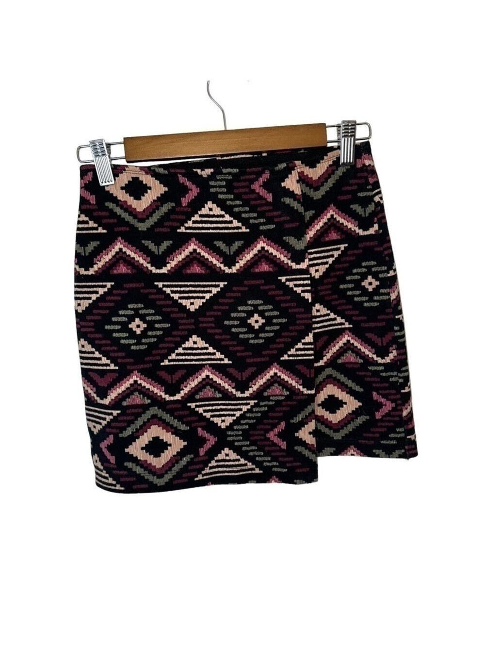 Hollister Aztec Geometric Print Black & Pink Mini Stretch Tube Skirt Size Small - Picture 3 of 6